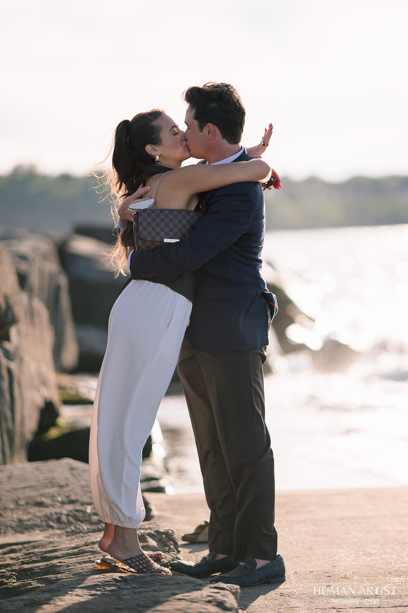 Marriage-Proposal-at-Edgewater-Beach-3