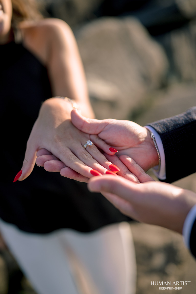Marriage-Proposal-at-Edgewater-Beach-5